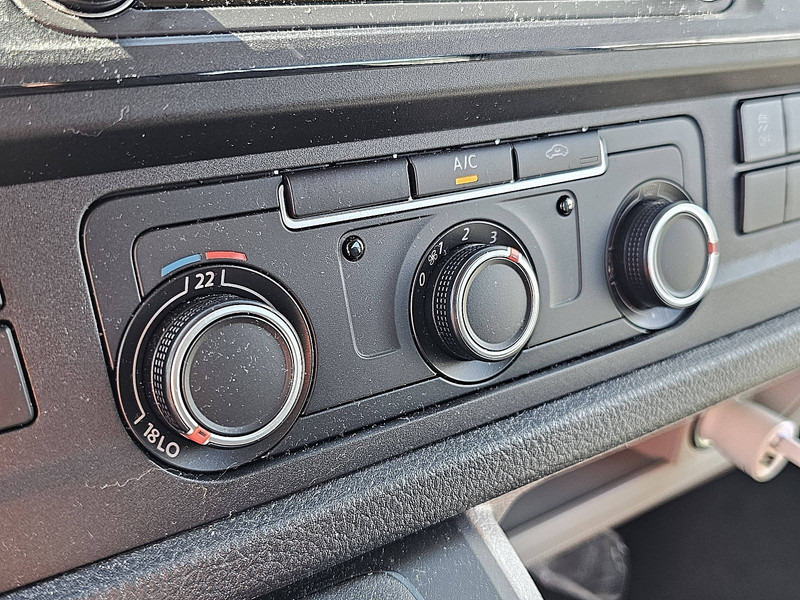 Volkswagen Transporter 2.0 TDI L2 Dubbel Cabine NAP - Small van: picture 5 Volkswagen Transporter 2.0 TDI L2 Dubbel Cabine NAP - Small van: picture 5