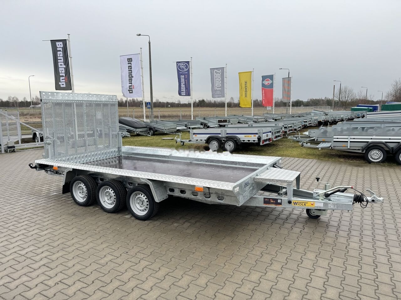Wiola B3540 MAX 3 axle trailer 3.5 T GVW machine transporter excavator - Plant trailer: picture 1 Wiola B3540 MAX 3 axle trailer 3.5 T GVW machine transporter excavator - Plant trailer: picture 1