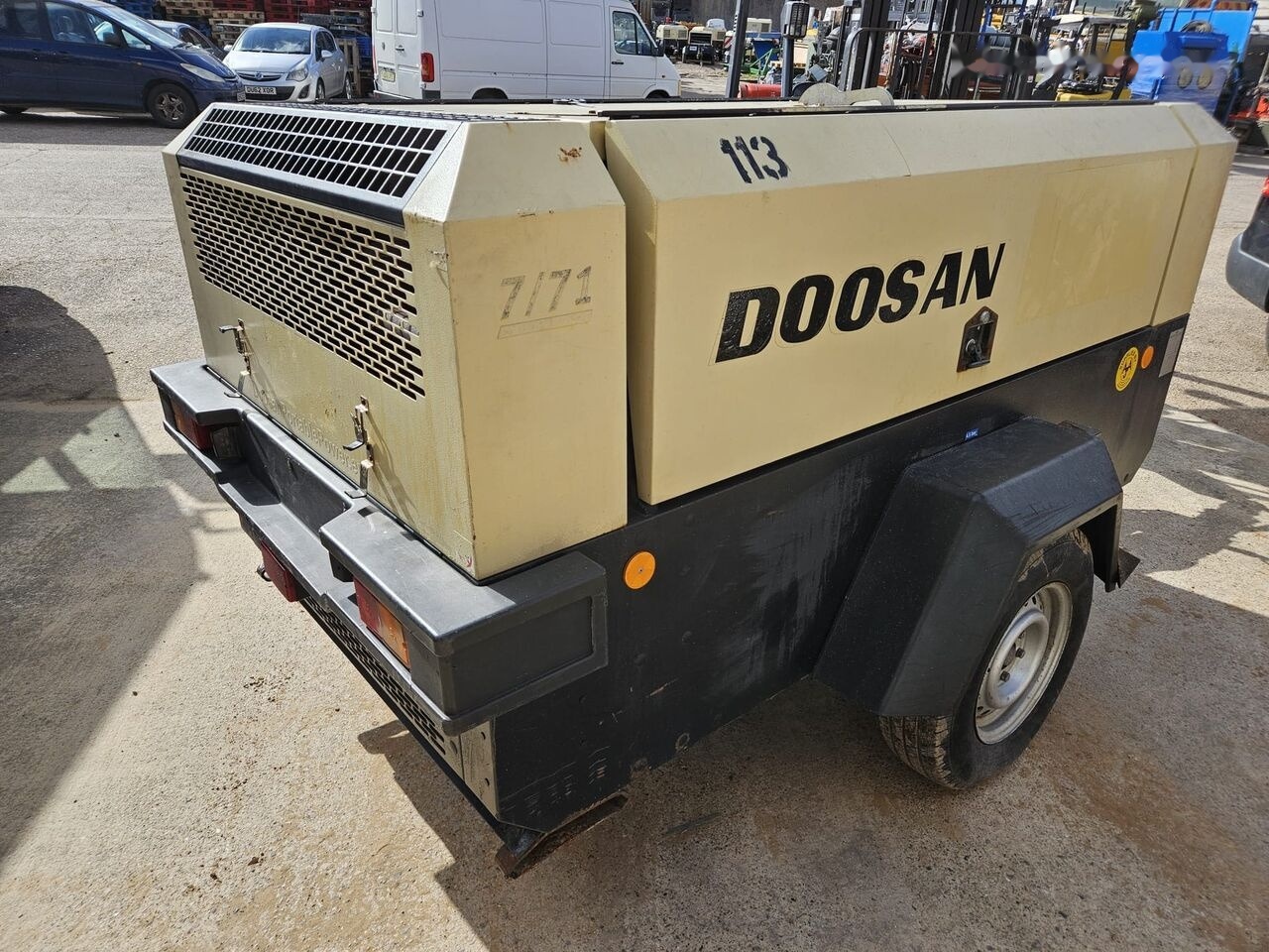 Doosan 7/71 - Air compressor: picture 1 Doosan 7/71 - Air compressor: picture 1