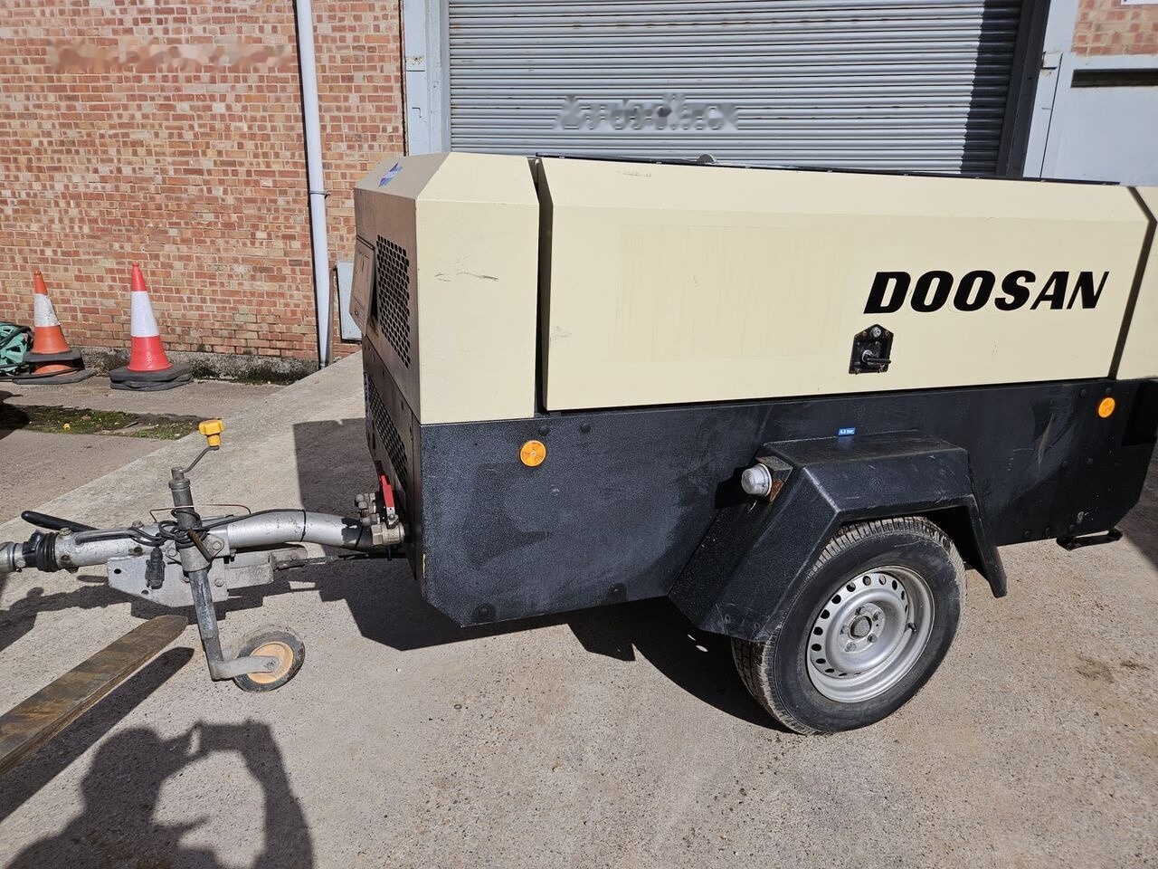 Doosan 7/71 - Air compressor: picture 3 Doosan 7/71 - Air compressor: picture 3