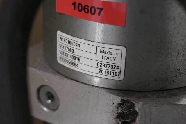 Jungheinrich 51417583 | Pumpmotor with tank and valve block 24V 2,2KW code R9320 - Hydraulic pump for Material handling equipment: picture 2 Jungheinrich 51417583 | Pumpmotor with tank and valve block 24V 2,2KW code R9320 - Hydraulic pump for Material handling equipment: picture 2