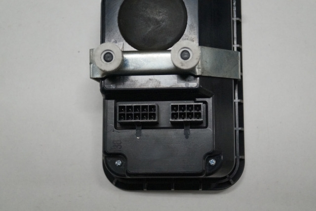 Linde 0039460735 | Display SW3.2 Display SW3.2 - Dashboard for Material handling equipment: picture 3 Linde 0039460735 | Display SW3.2 Display SW3.2 - Dashboard for Material handling equipment: picture 3