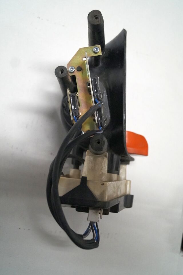 Linde 1443605100 | Rijschakelaar Control handle Control module - Steering column switch for Material handling equipment: picture 3 Linde 1443605100 | Rijschakelaar Control handle Control module - Steering column switch for Material handling equipment: picture 3
