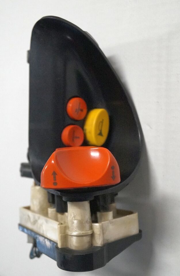 Linde 1443605100 | Rijschakelaar Control handle Control module - Steering column switch for Material handling equipment: picture 2 Linde 1443605100 | Rijschakelaar Control handle Control module - Steering column switch for Material handling equipment: picture 2