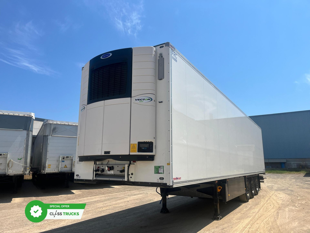 Schmitz Cargobull SKO Double Deck FP 45 Carrier Vector 1550 h2.7m - Refrigerator semi-trailer: picture 1 Schmitz Cargobull SKO Double Deck FP 45 Carrier Vector 1550 h2.7m - Refrigerator semi-trailer: picture 1