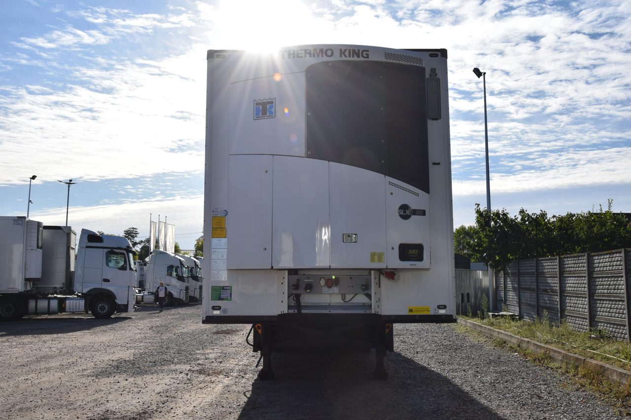 Schmitz Cargobull SKO Double Deck FP 45 ThermoKing SLXi 300 Lifting Axle h2.7m - Refrigerator semi-trailer: picture 2 Schmitz Cargobull SKO Double Deck FP 45 ThermoKing SLXi 300 Lifting Axle h2.7m - Refrigerator semi-trailer: picture 2