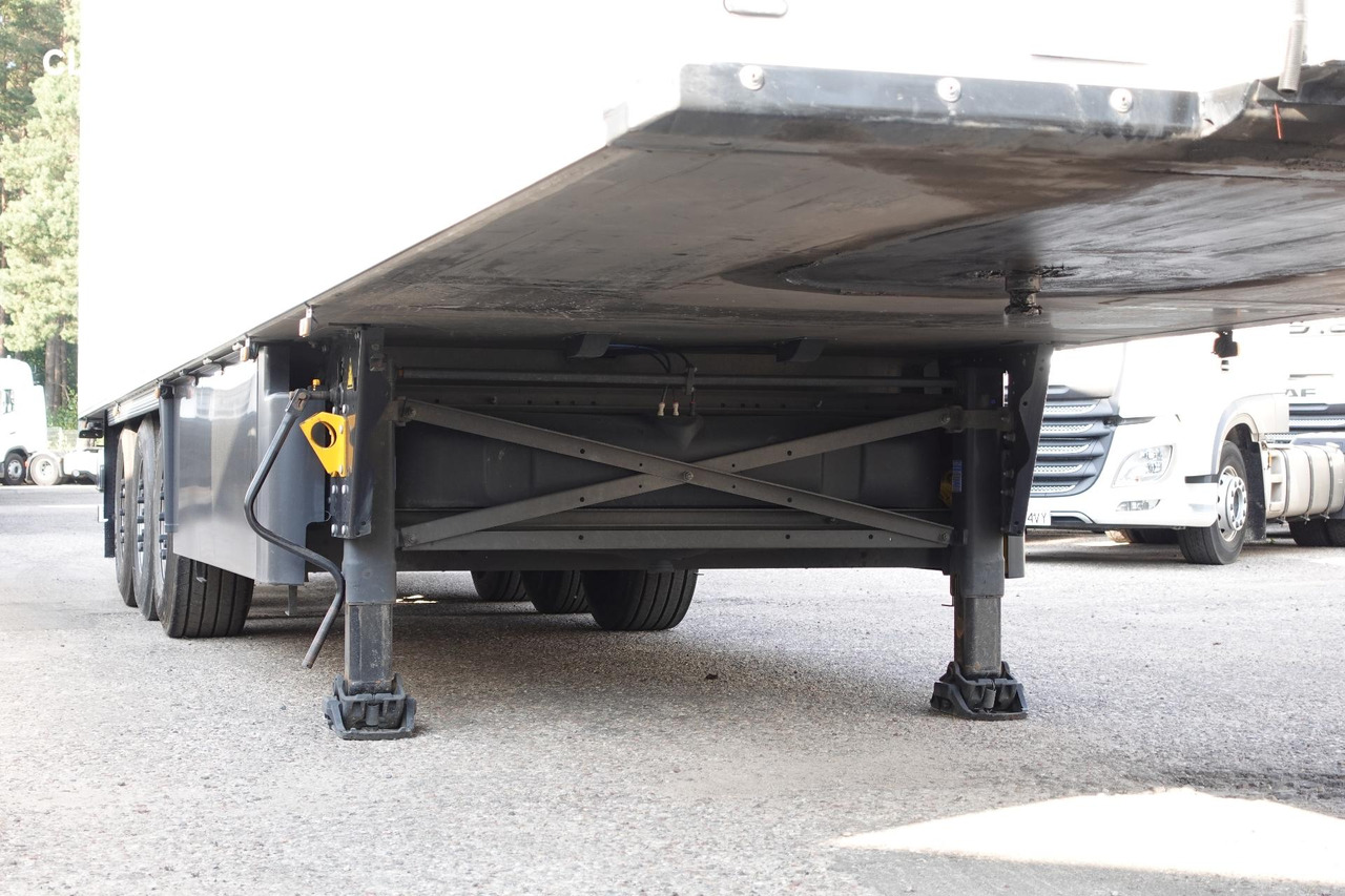 Refrigerator semi-trailer Schmitz Cargobull SKO FP 60 Carrier Vector 1550: picture 13
