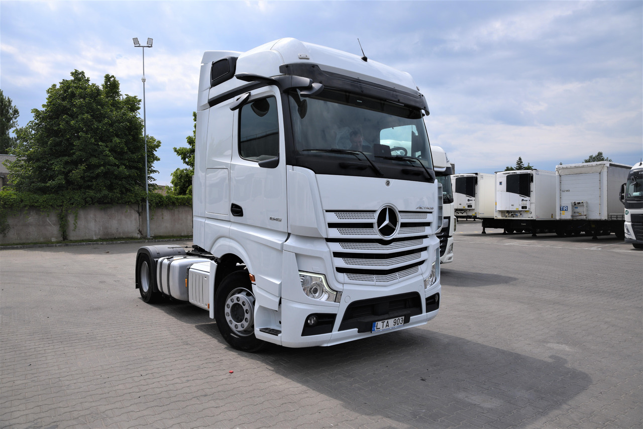 Mercedes-Benz Actros 5 1845 BigSpace - Tractor unit: picture 2 Mercedes-Benz Actros 5 1845 BigSpace - Tractor unit: picture 2
