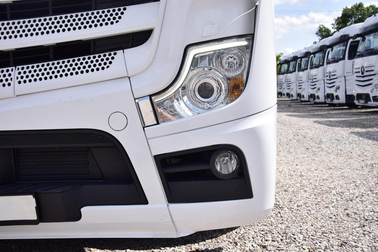 Tractor unit Mercedes-Benz Actros 5 1845 BigSpace: picture 7