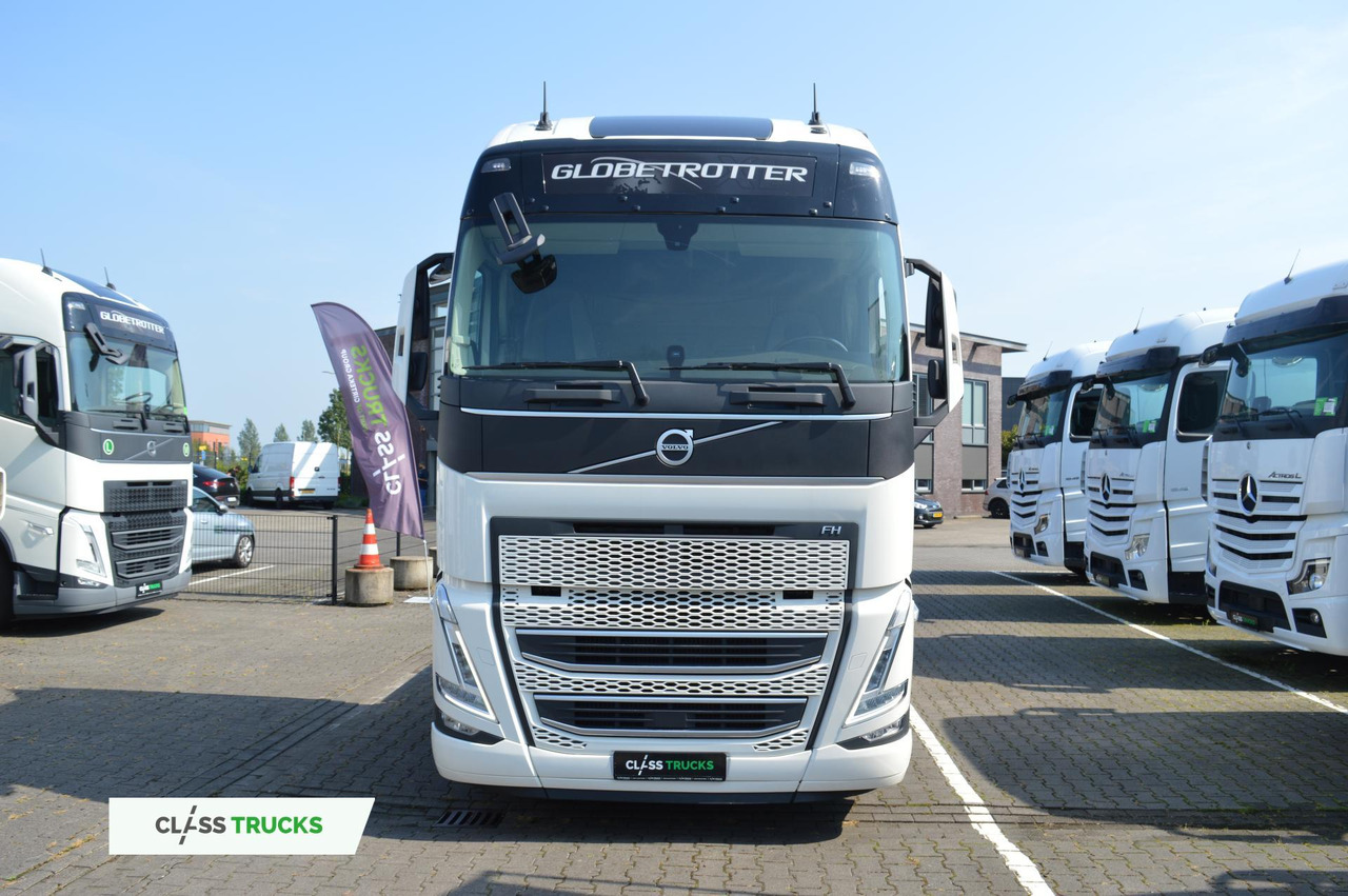 Volvo FH 460 Globetrotter XL i-Save Side Skirts - Tractor unit: picture 2 Volvo FH 460 Globetrotter XL i-Save Side Skirts - Tractor unit: picture 2