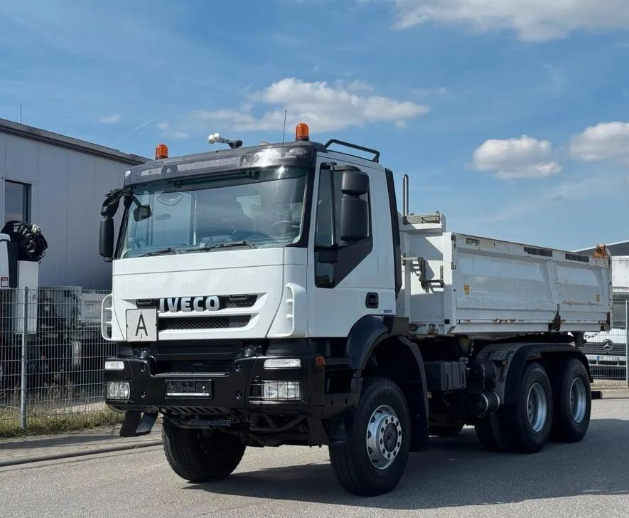 Iveco AD260T45W 6x6 | Meiller | Wywrotka trójstronna | Niemiecki pojazd | 451 KM | Euro 5|Stały zaczep holowniczy - Tipper: picture 3 Iveco AD260T45W 6x6 | Meiller | Wywrotka trójstronna | Niemiecki pojazd | 451 KM | Euro 5|Stały zaczep holowniczy - Tipper: picture 3