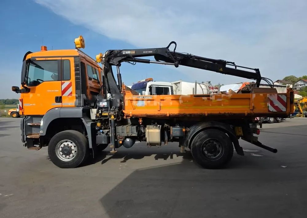 MAN TGS 18.320 4x4 – Wywrotka trójstronna Meiller + Kran HIAB | Komunalny | Euro 5 - Tipper: picture 5 MAN TGS 18.320 4x4 – Wywrotka trójstronna Meiller + Kran HIAB | Komunalny | Euro 5 - Tipper: picture 5