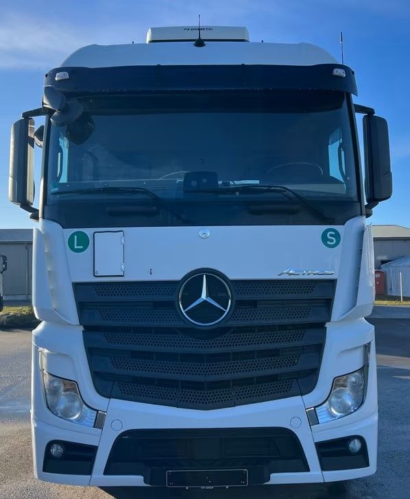 Mercedes-Benz Actros 2545 6x2 | Podwozie pod zabudowę| Euro 6 | Automat - Cab chassis truck: picture 2 Mercedes-Benz Actros 2545 6x2 | Podwozie pod zabudowę| Euro 6 | Automat - Cab chassis truck: picture 2