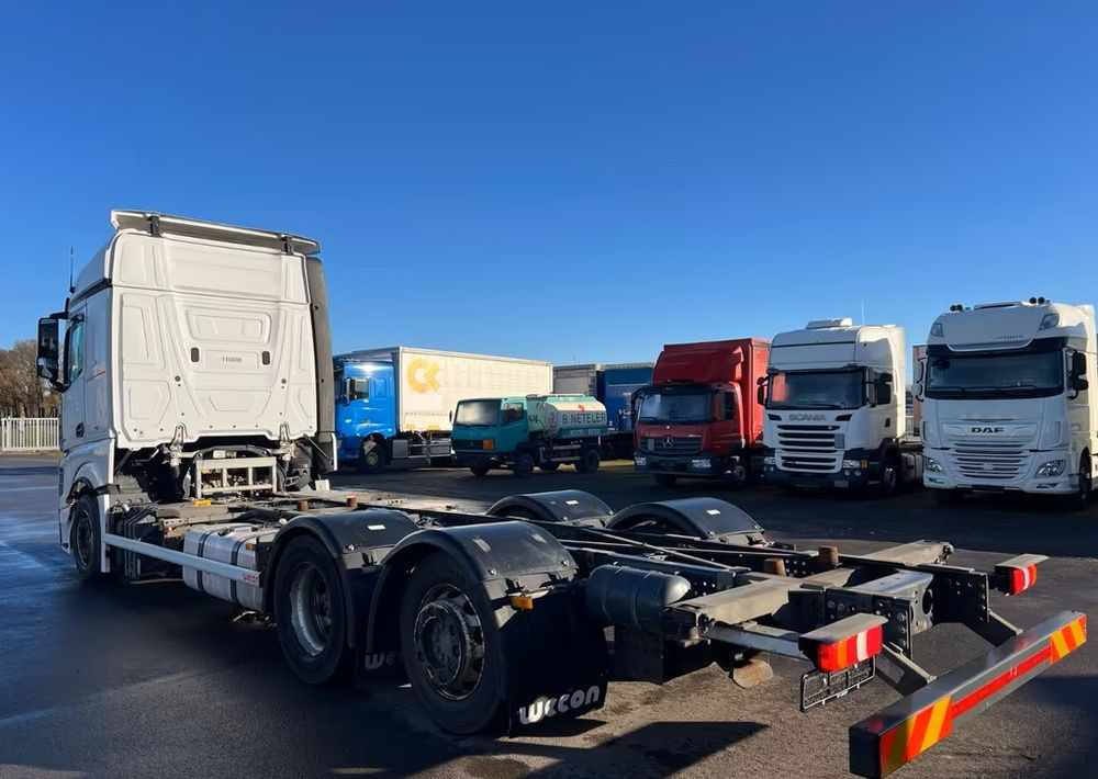 Mercedes-Benz Actros 2545 6x2 | Podwozie pod zabudowę| Euro 6 | Automat - Cab chassis truck: picture 5 Mercedes-Benz Actros 2545 6x2 | Podwozie pod zabudowę| Euro 6 | Automat - Cab chassis truck: picture 5
