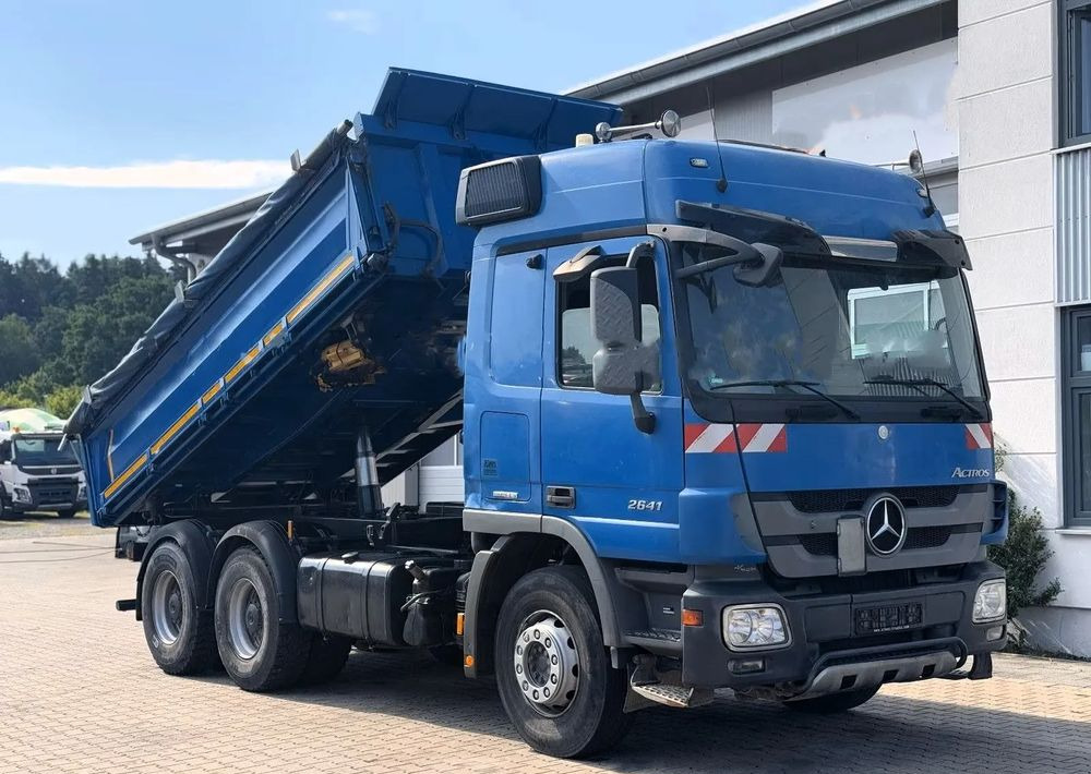 Mercedes-Benz Actros 6x4 / Meiller Trójstronny Wywrot / Bordmatic/ Retarder/ Euro 5/ Klimatyzacja - Tipper: picture 2 Mercedes-Benz Actros 6x4 / Meiller Trójstronny Wywrot / Bordmatic/ Retarder/ Euro 5/ Klimatyzacja - Tipper: picture 2