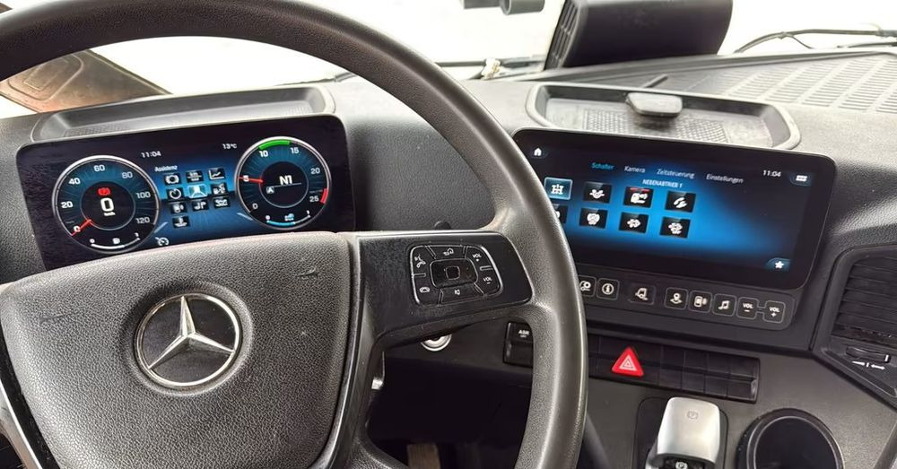 Tipper Mercedes-Benz Arocs 3248 8x4 – wywrotka trójstronna Dautel, Bordmatik,233 539 km: picture 17