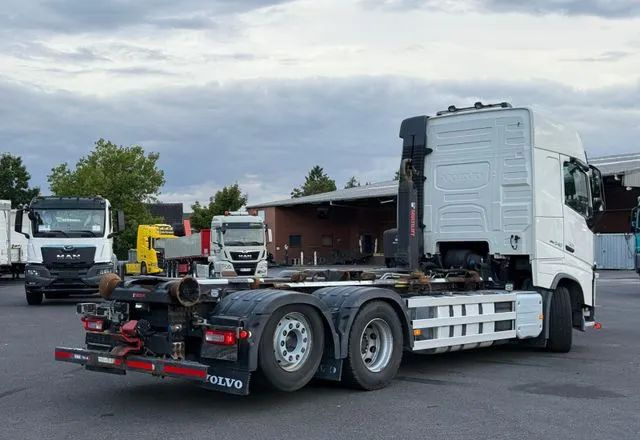 Volvo FH 540 / 6x2/  HIAB XR21SL56 Hakowiec / Euro 6 / Automat / Zawieszenie: Pneumatyczne / Retarder - Hook lift truck: picture 2 Volvo FH 540 / 6x2/  HIAB XR21SL56 Hakowiec / Euro 6 / Automat / Zawieszenie: Pneumatyczne / Retarder - Hook lift truck: picture 2