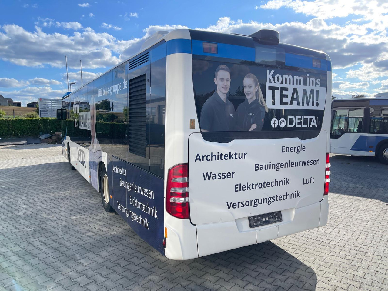 Mercedes-Benz O 530 Citaro C2 / 3-Türer / Vollklimaanlage - City bus: picture 4 Mercedes-Benz O 530 Citaro C2 / 3-Türer / Vollklimaanlage - City bus: picture 4