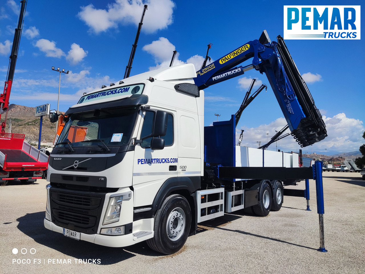 Crane truck VOLVO FM 500 6X2 GRUA CAJA FIJA: picture 10