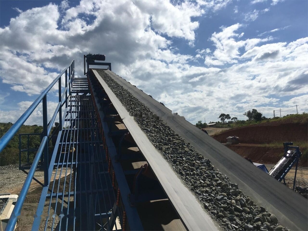 Kinglink USINE DE CONCASSAGE DE PIERRES DE RIVIÈRE DE 150 TPH - Crusher: picture 1 Kinglink USINE DE CONCASSAGE DE PIERRES DE RIVIÈRE DE 150 TPH - Crusher: picture 1
