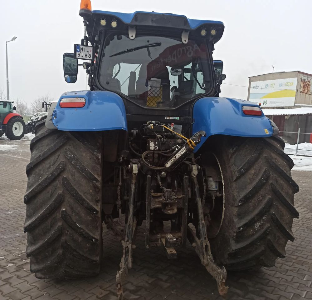New Holland T7260 - Farm tractor: picture 3 New Holland T7260 - Farm tractor: picture 3