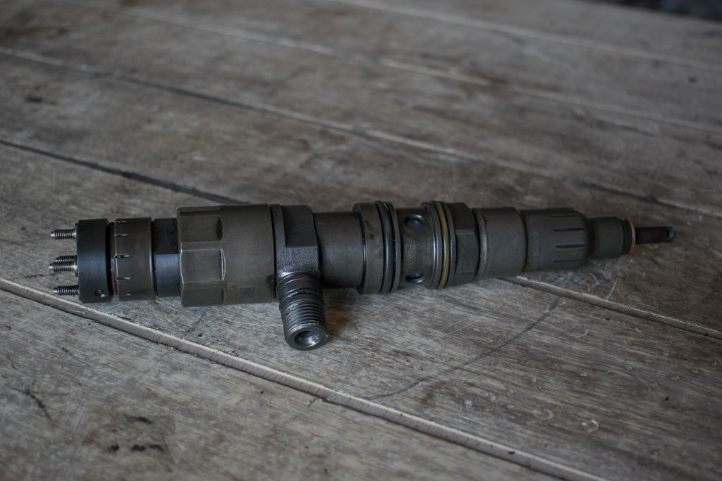 MERCEDES-BENZ ACTROS MP IV - EURO VI - OM471 - Injector for Truck: picture 3 MERCEDES-BENZ ACTROS MP IV - EURO VI - OM471 - Injector for Truck: picture 3