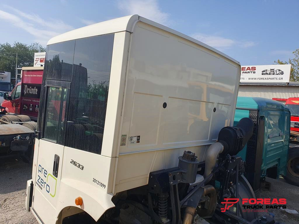 MERCEDES-BENZ ECONIC 2633 - Cab for Truck: picture 5 MERCEDES-BENZ ECONIC 2633 - Cab for Truck: picture 5