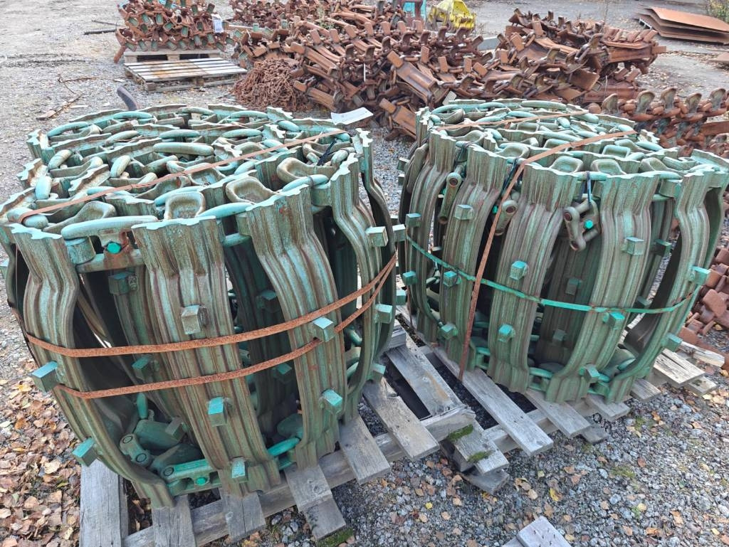 Clark TXSG Wheel Tracks  - Track for Forestry equipment: picture 1 Clark TXSG Wheel Tracks  - Track for Forestry equipment: picture 1