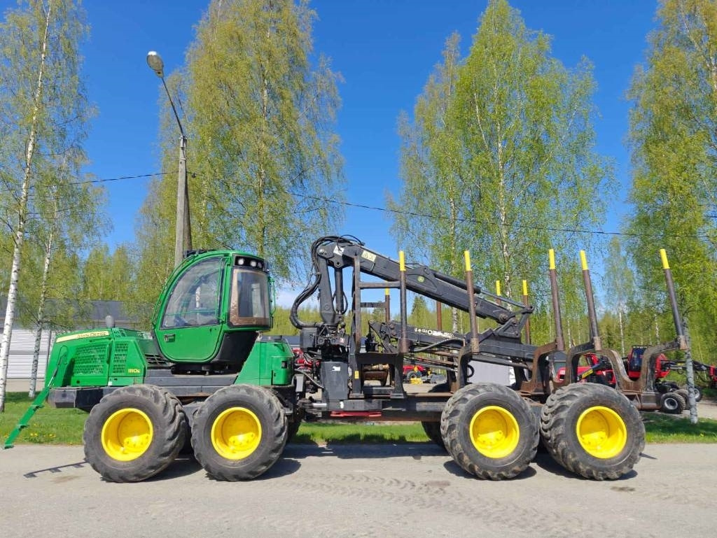 John Deere 1110 E Eco III - Forwarder: picture 2 John Deere 1110 E Eco III - Forwarder: picture 2