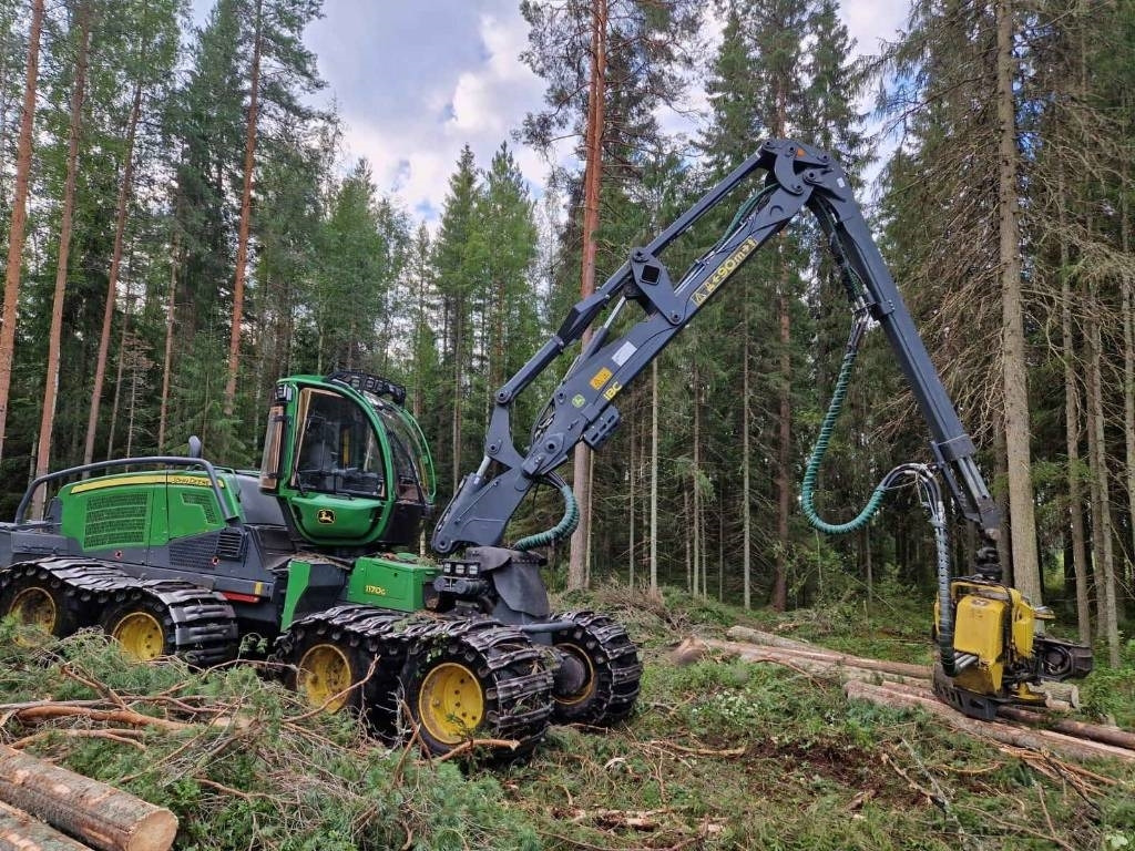 John Deere 1170 G - Forestry harvester: picture 1 John Deere 1170 G - Forestry harvester: picture 1