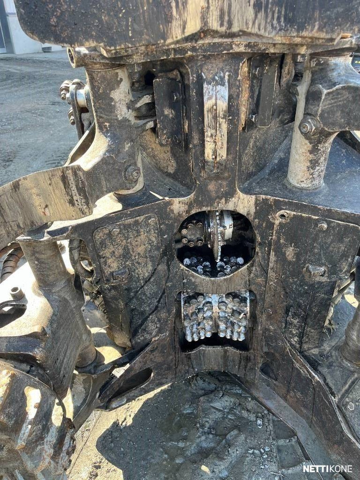 Forestry harvester Komatsu 901: picture 10