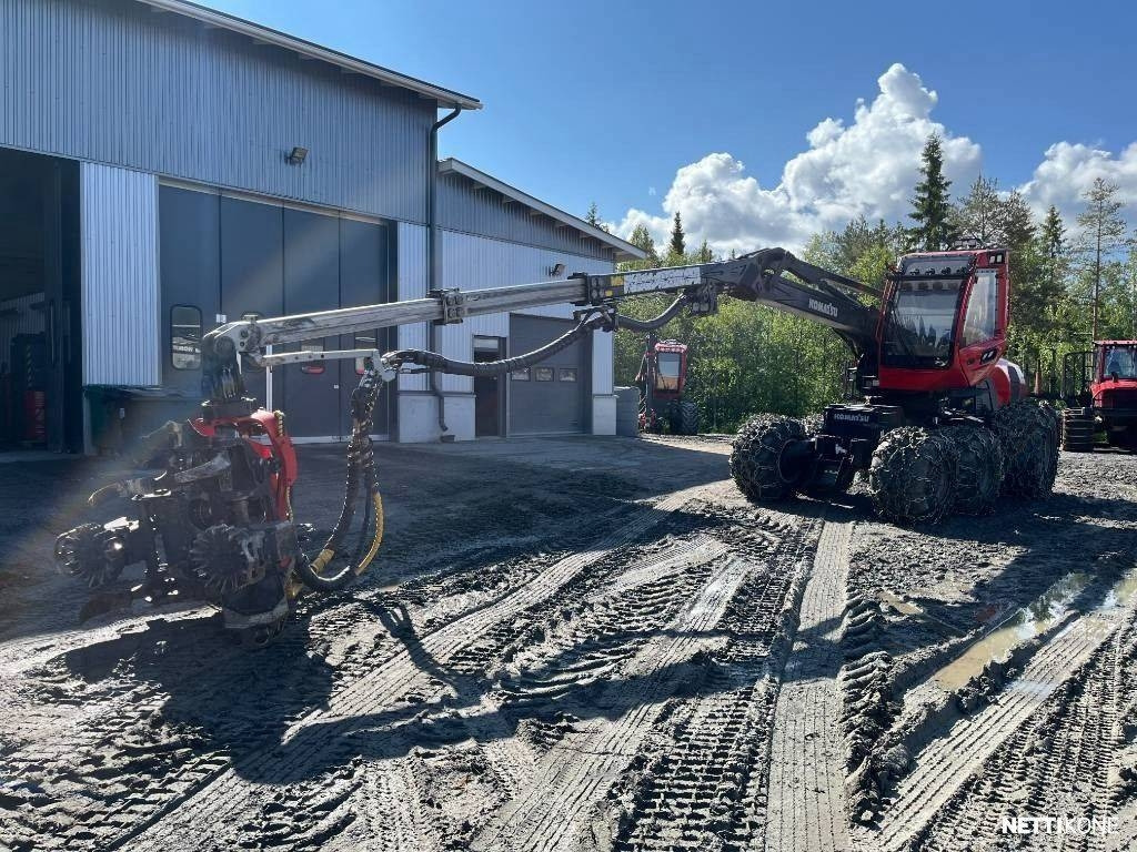 Forestry harvester Komatsu 901: picture 9