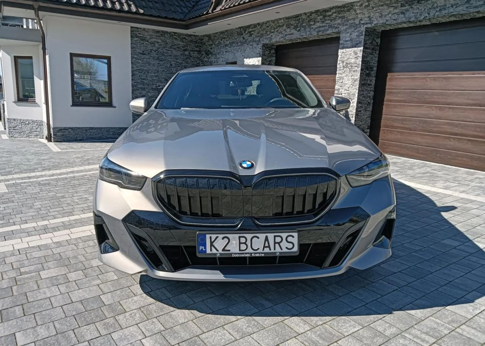 BMW Seria 5 - Car: picture 3 BMW Seria 5 - Car: picture 3