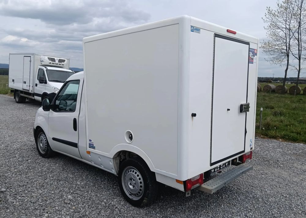Fiat DOBLO 1.6 - Refrigerated delivery van: picture 2 Fiat DOBLO 1.6 - Refrigerated delivery van: picture 2