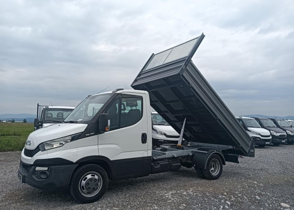 Iveco 35C13, 35C12, 35C14, 35C15 - Tipper van: picture 4 Iveco 35C13, 35C12, 35C14, 35C15 - Tipper van: picture 4