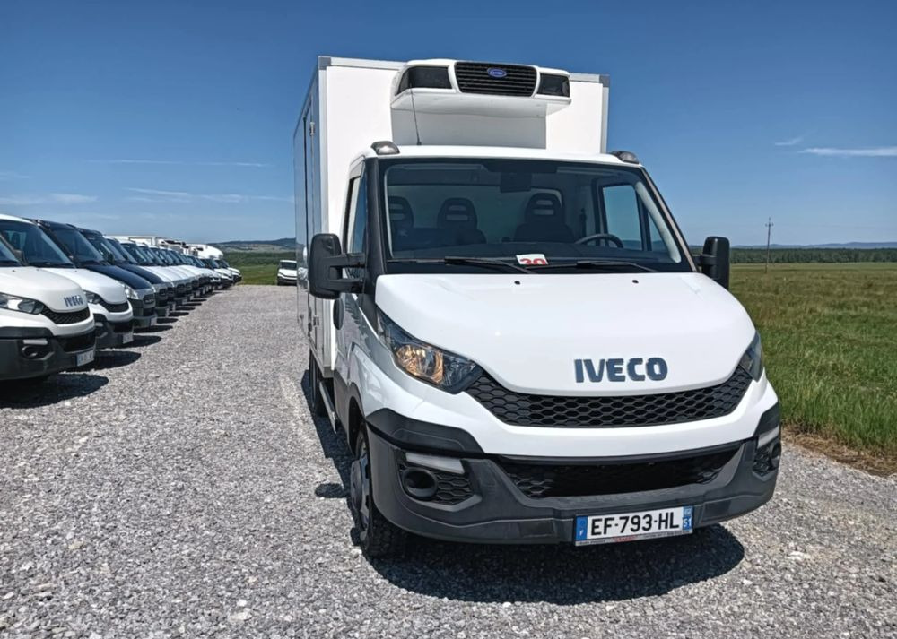 Iveco 35C13, 35C12, 35C14, 35C15 - Refrigerated delivery van: picture 3 Iveco 35C13, 35C12, 35C14, 35C15 - Refrigerated delivery van: picture 3