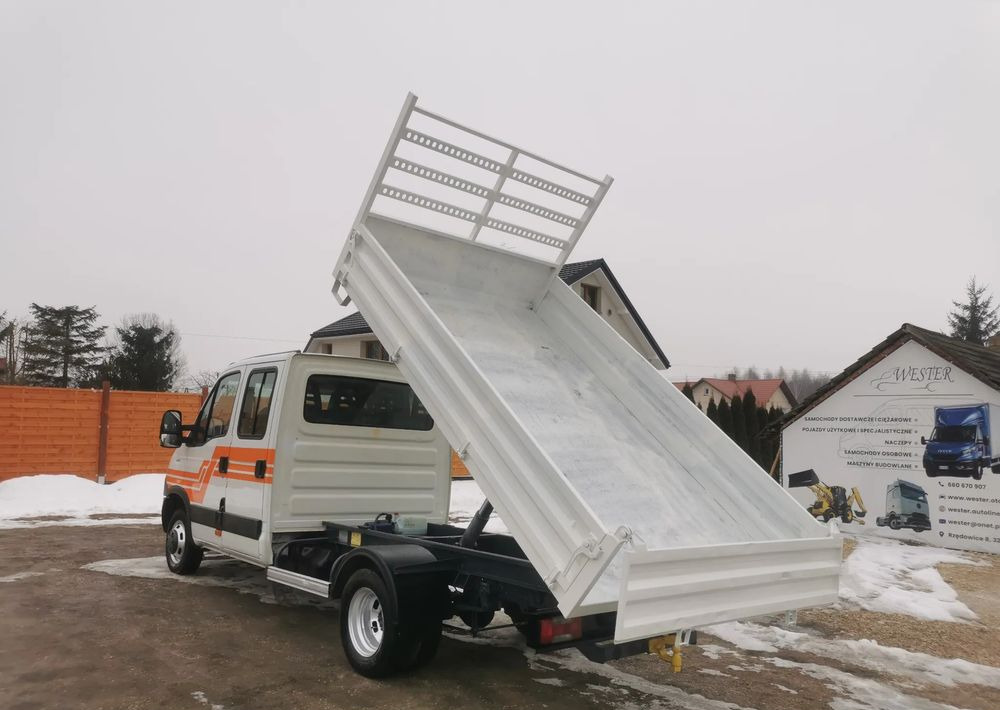 Iveco Daily 35C15 Brygadówka 3.0-150KM wywrotka Hak kiper doka 7-osobowa Dubel - Tipper van: picture 4 Iveco Daily 35C15 Brygadówka 3.0-150KM wywrotka Hak kiper doka 7-osobowa Dubel - Tipper van: picture 4