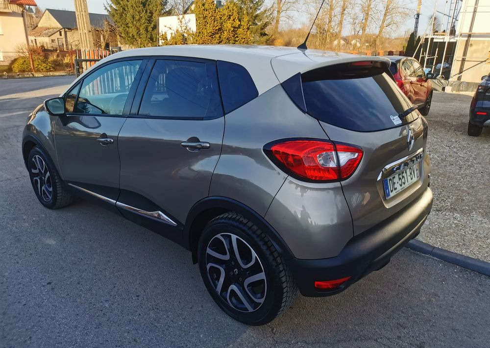 Renault Captur 0.9 Energy TCe Intens - SUV: picture 5 Renault Captur 0.9 Energy TCe Intens - SUV: picture 5