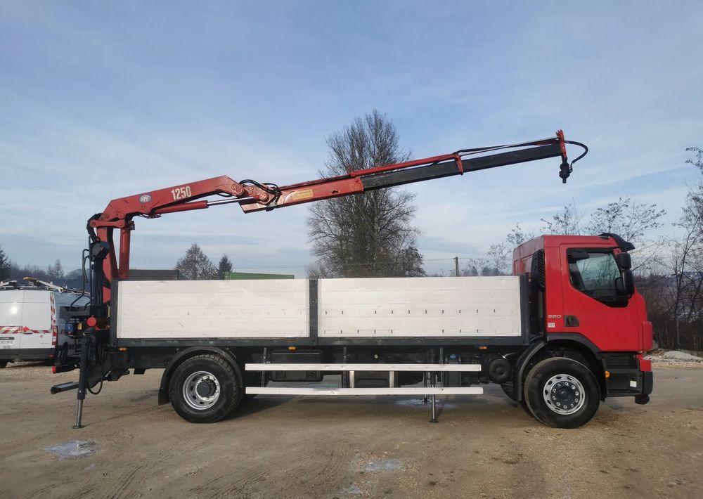 Volvo FE 320 żuraw HDS HMF 1250K2 rotator 4 podpory koła 315/80R22,5 - Dropside/ Flatbed truck, Crane truck: picture 2 Volvo FE 320 żuraw HDS HMF 1250K2 rotator 4 podpory koła 315/80R22,5 - Dropside/ Flatbed truck, Crane truck: picture 2