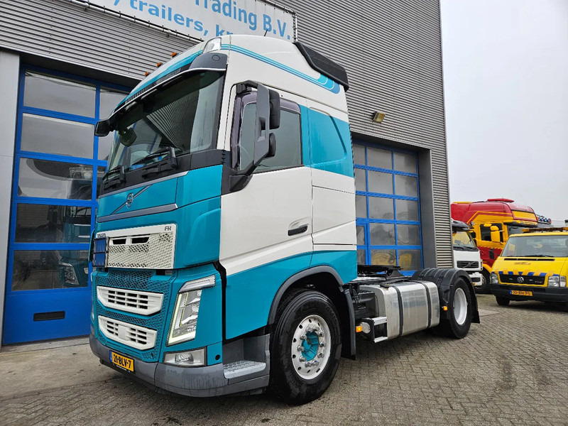 Volvo FH 460 ADR EX/II, EX/III, FL and AT PTO Double Tank Smart 2 tacho - Tractor unit: picture 3 Volvo FH 460 ADR EX/II, EX/III, FL and AT PTO Double Tank Smart 2 tacho - Tractor unit: picture 3