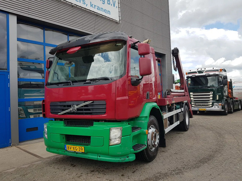 Volvo FE 240 Portaalarm Hyvalift Euro 5 - Skip loader truck: picture 2 Volvo FE 240 Portaalarm Hyvalift Euro 5 - Skip loader truck: picture 2