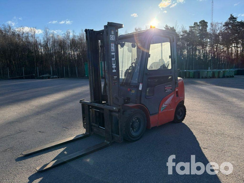 Heli CPCD25 Dieseltruck (119973) - Diesel forklift: picture 1 Heli CPCD25 Dieseltruck (119973) - Diesel forklift: picture 1