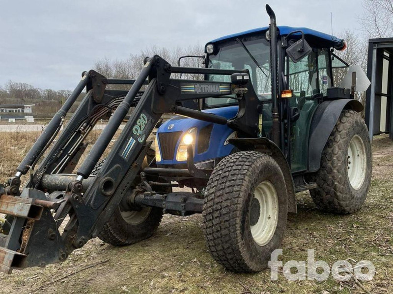 New Holland TN75SA 4WD Traktor med lastare (118955) - Farm tractor: picture 1 New Holland TN75SA 4WD Traktor med lastare (118955) - Farm tractor: picture 1