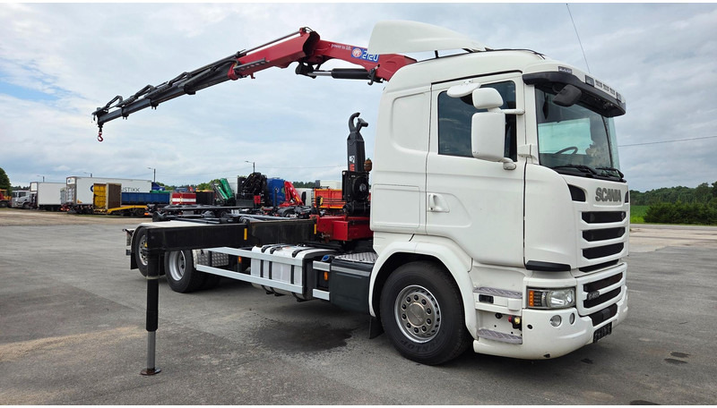 Scania G450 6X2*4 HMF 2120 crane 700 hours - Hook lift truck, Crane truck: picture 2 Scania G450 6X2*4 HMF 2120 crane 700 hours - Hook lift truck, Crane truck: picture 2