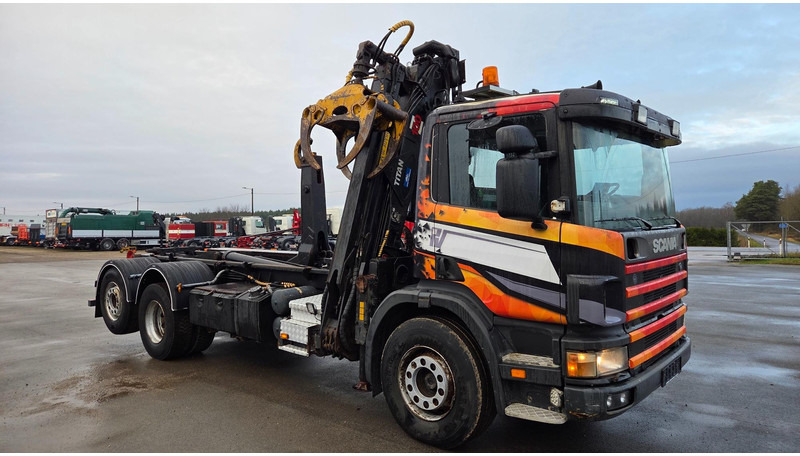 Scania P114 6X2*4 340 Jonsered 100Z - Hook lift truck, Crane truck: picture 2 Scania P114 6X2*4 340 Jonsered 100Z - Hook lift truck, Crane truck: picture 2