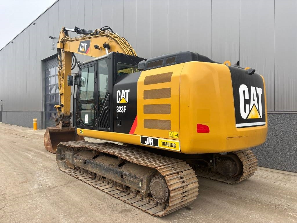 CAT 323 F L - Crawler excavator: picture 3 CAT 323 F L - Crawler excavator: picture 3