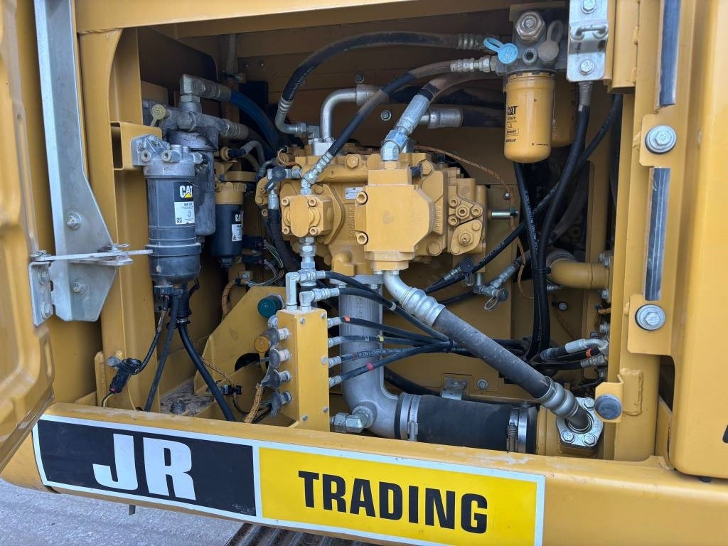 CAT 323 F L  leasing CAT 323 F L: picture 20