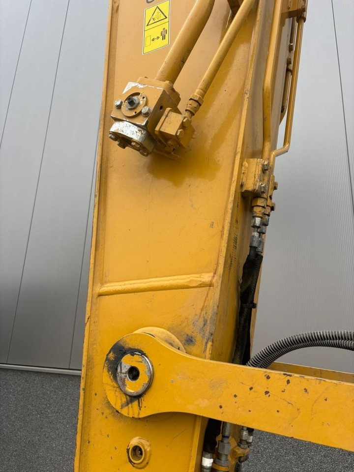 CAT 323 F L  leasing CAT 323 F L: picture 22