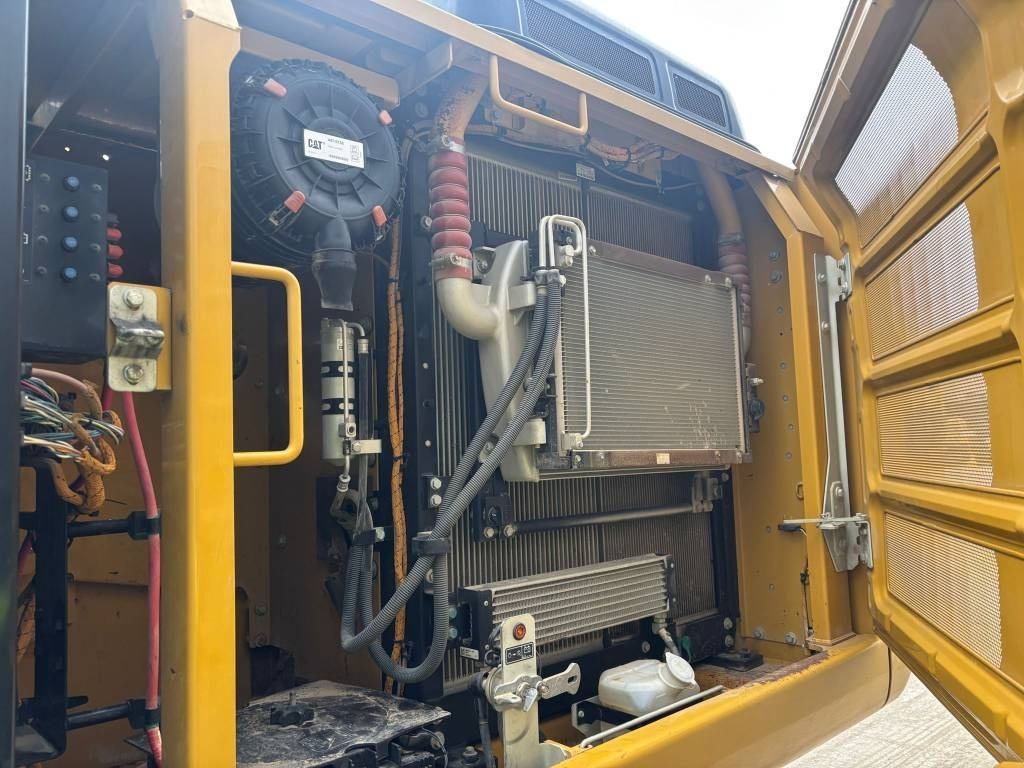 CAT 323 F L  leasing CAT 323 F L: picture 18