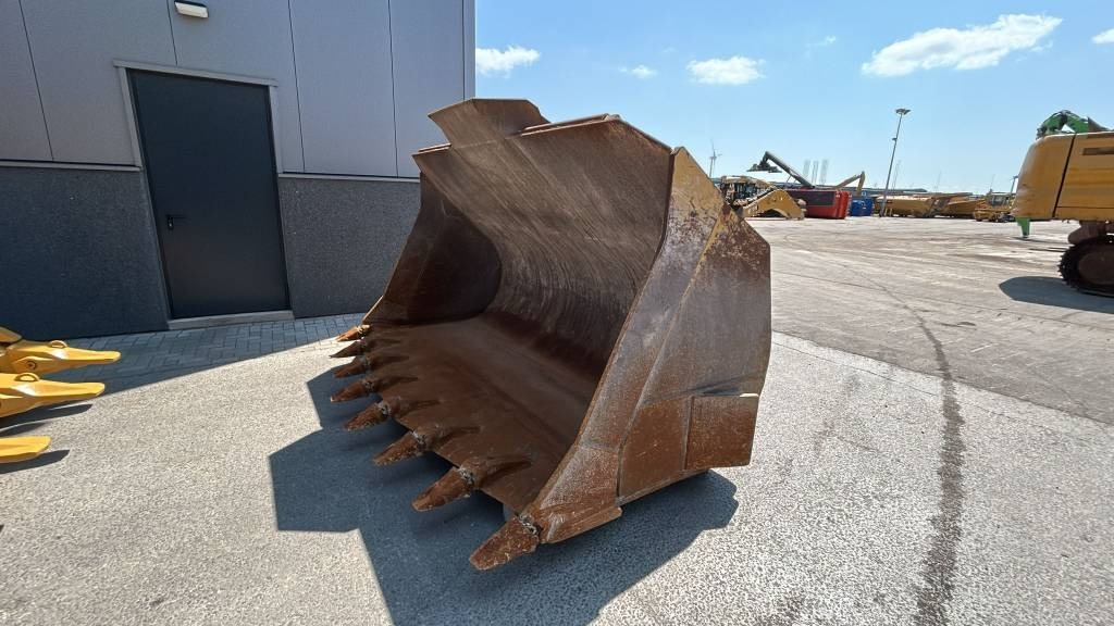 CAT 980 M (Comes with bucket / Under Preparation) - Wheel loader: picture 2 CAT 980 M (Comes with bucket / Under Preparation) - Wheel loader: picture 2